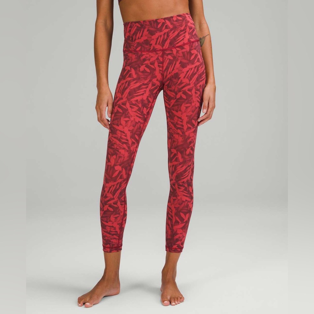 Lululemon Wunder Under High-Rise Tight 25" in Spray Leaf Fireside Red Multi NEW